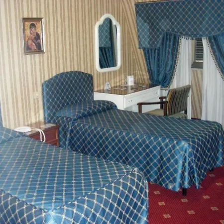 Ξενοδοχείο Lh Grand Hermitage 4*