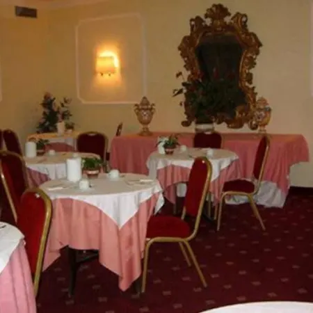 Ξενοδοχείο Lh Grand Hermitage 4*
