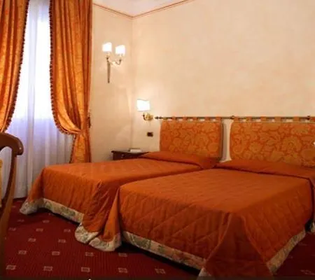 Ξενοδοχείο Lh Grand Hermitage