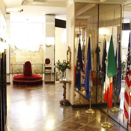 Ξενοδοχείο Lh Grand Hermitage 4*