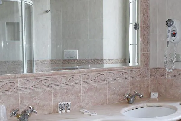 Hotel Lh Grand Hermitage 4*