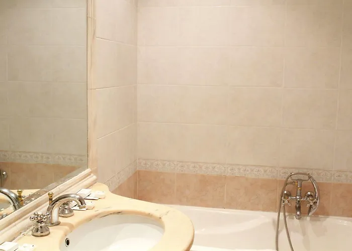 Lh Grand Hermitage 4*