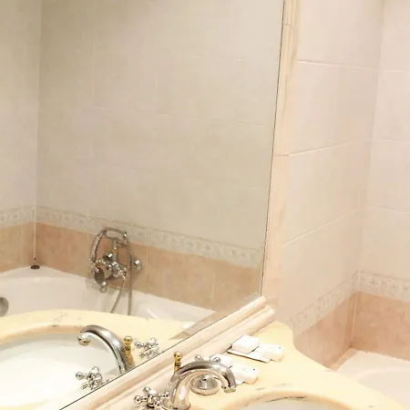 Hotell Lh Grand Hermitage