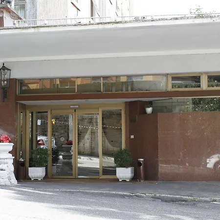 Lh Grand Hermitage 4* Róma